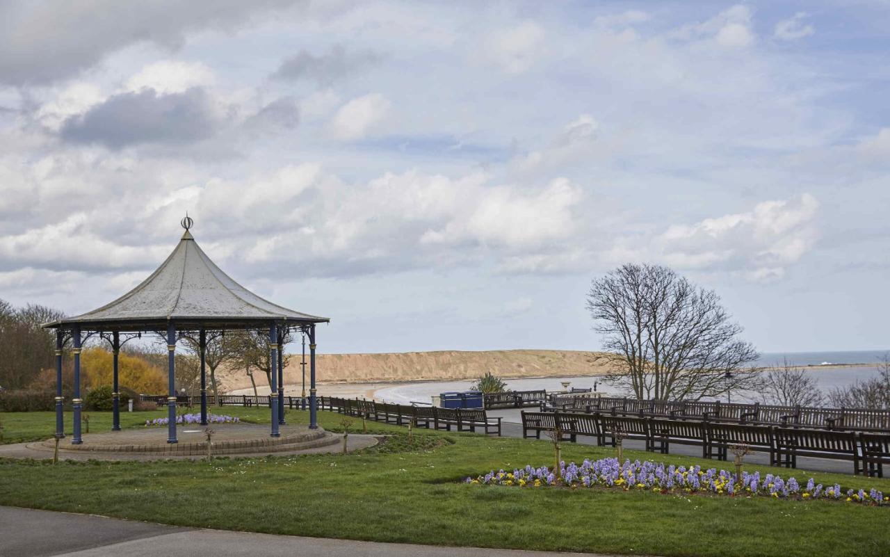 The Cobbles Apartment Filey Bagian luar foto